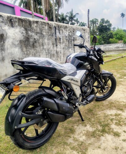 RTR 160 4V ( Double Disk) (Black Beast)